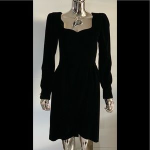 Vintage Albert Nipon Black Velvet Dress